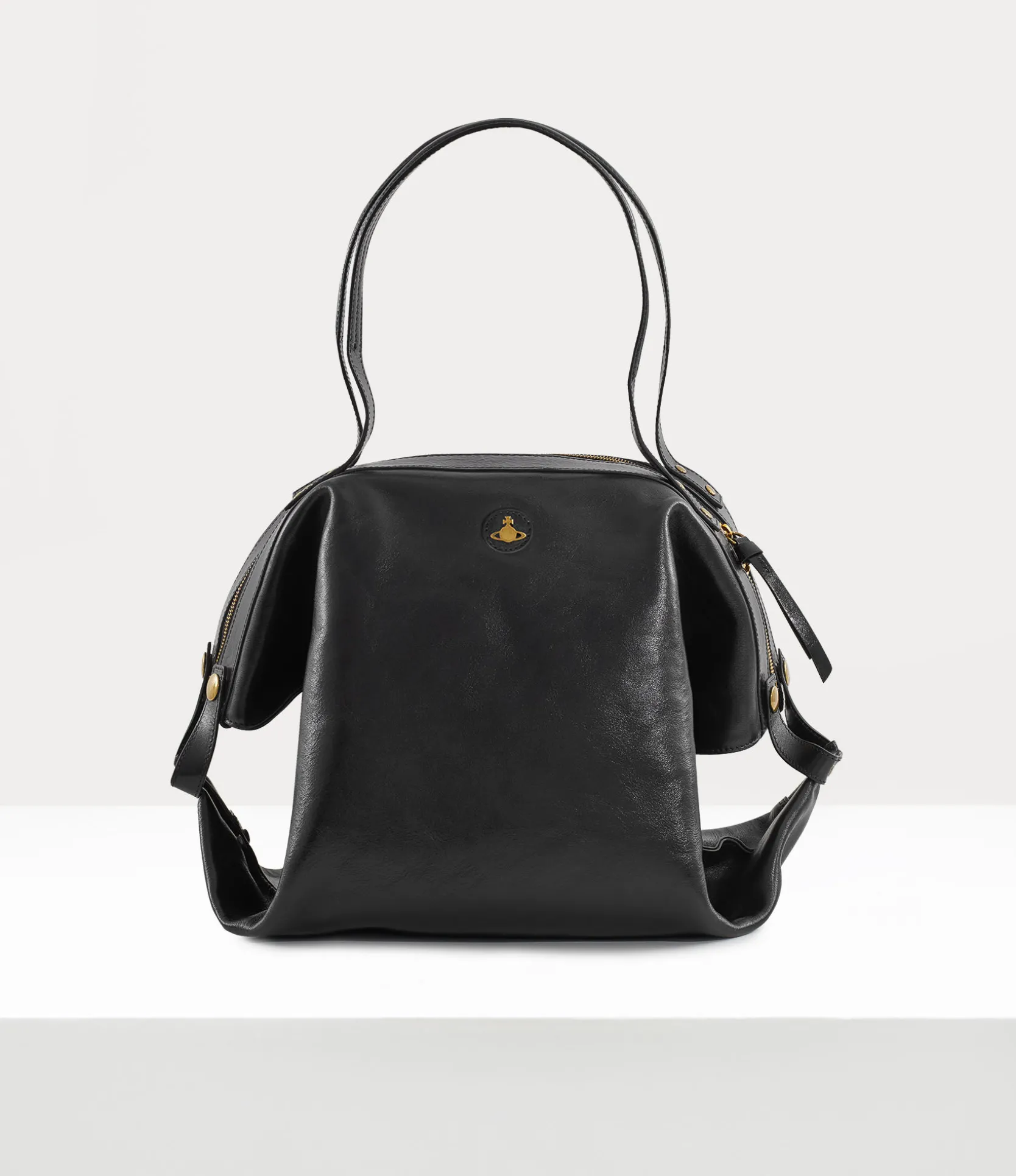 Mara Holdall