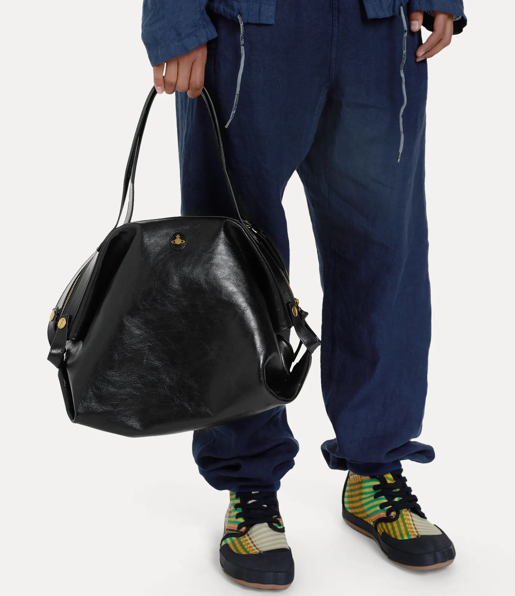 Mara Holdall